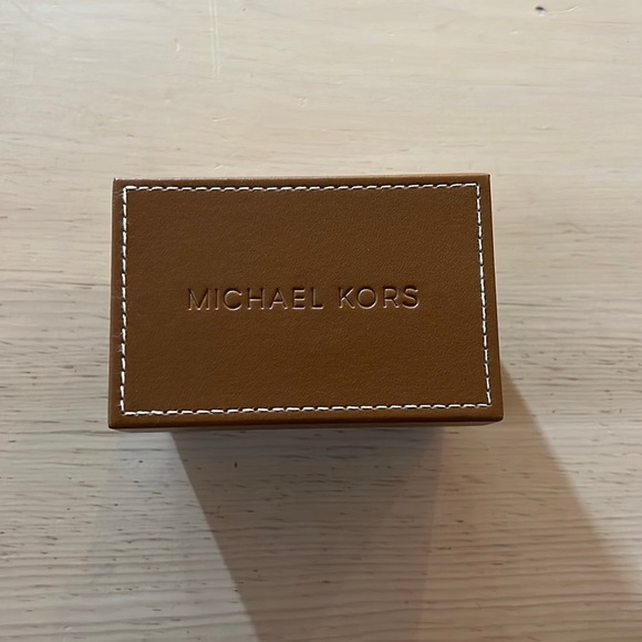 Michael Kors Watch - Picture 6 of 7